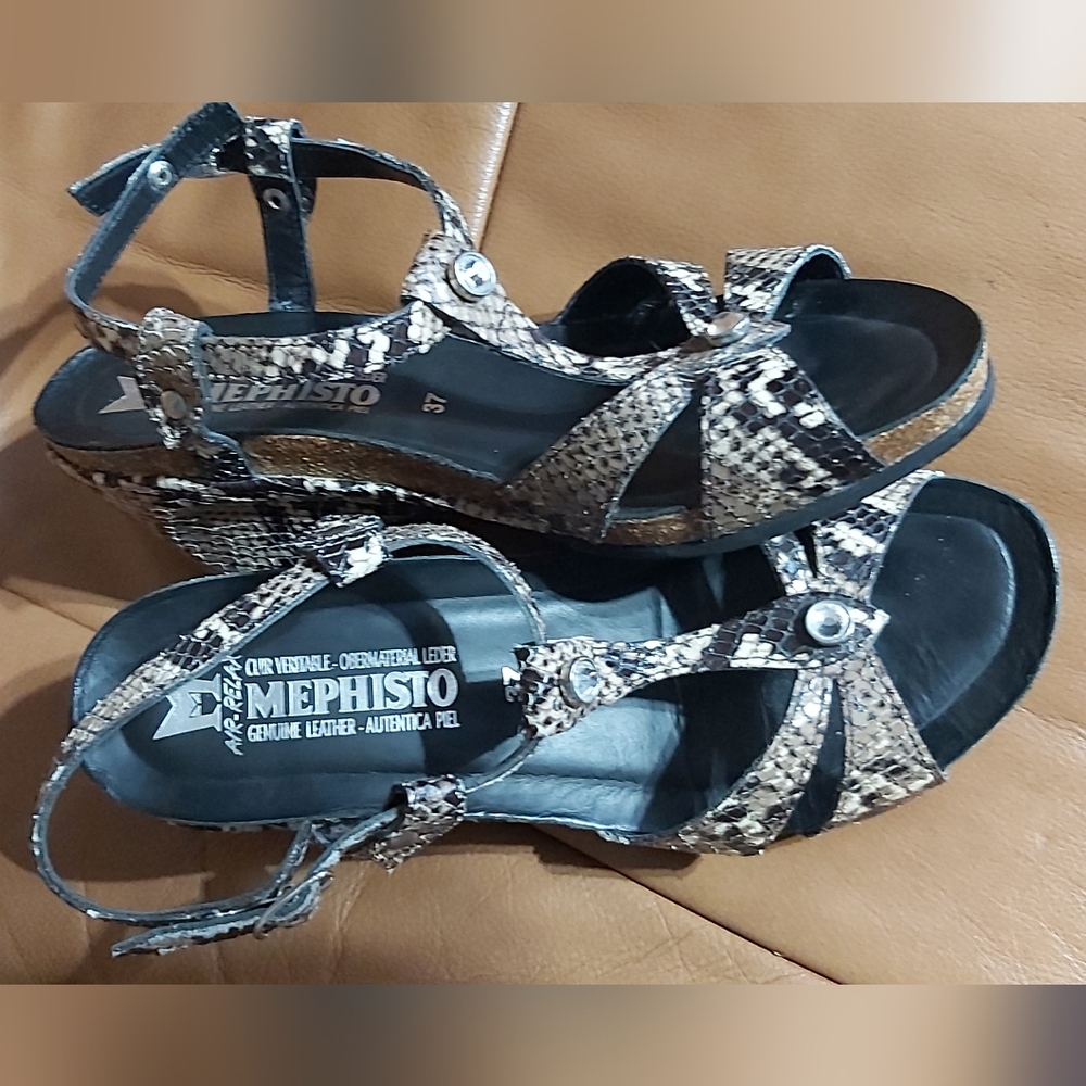 Mephisto Nazli Leather heeled sandal